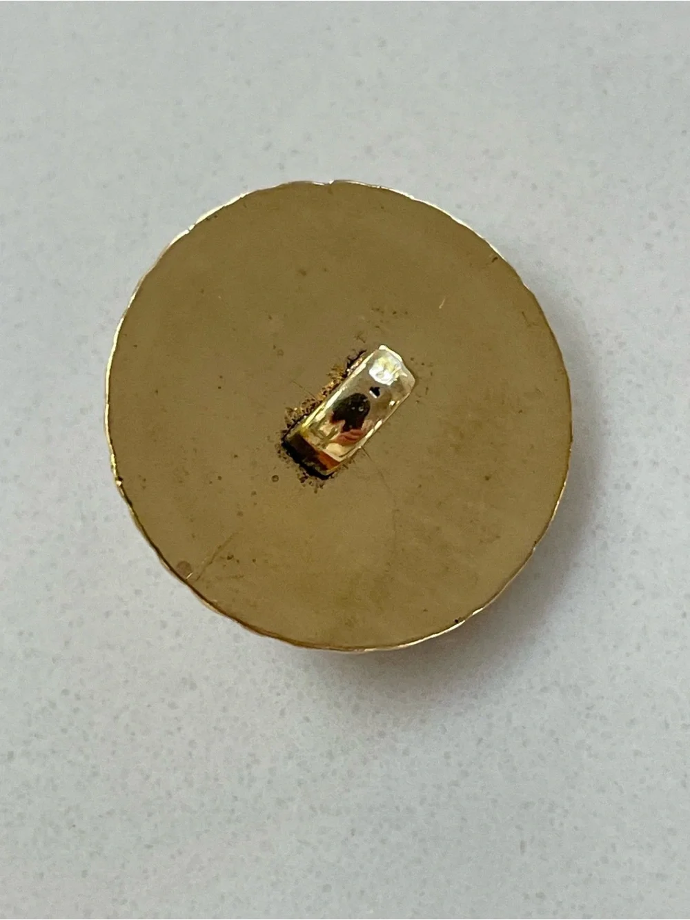 [Lot of 21] Vintage-Style Gold Lion Head Shank Buttons (Plastic)